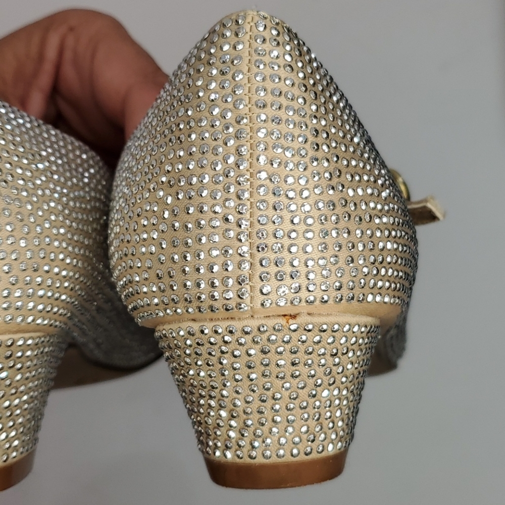 Niña round toe gold with sparkles heels 🌟🌟 - Picture 12 of 16